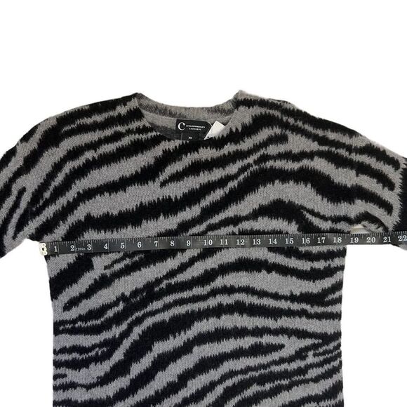 BLOOMINGDALE’S Cashmere Zebra Print Sweater NWT XSmall Black & Gray - Picture 8 of 9
